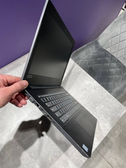 Ноутбук Lenovo V330-14IKB / 14" (1920x1080) TN / Intel Core i5-8250U (4 (8) ядра по 1.6 - 3.4 GHz) / 8 GB DDR4 / 240 GB SSD / Intel UHD Graphics 620 / WebCam б/в | Зображення 7