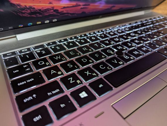 Ультрабук Б-клас HP EliteBook 850 G7 / 15.6" (1920x1080) IPS / Intel Core i5-10310U (4 (8) ядра по 1.7 - 4.4 GHz) / 16 GB DDR4 / 512 GB SSD / Intel UHD Graphics / Fingerprint / WebCam / Windows 10 б/в + Подарунок Бездротова миша / USB | Зображення 6