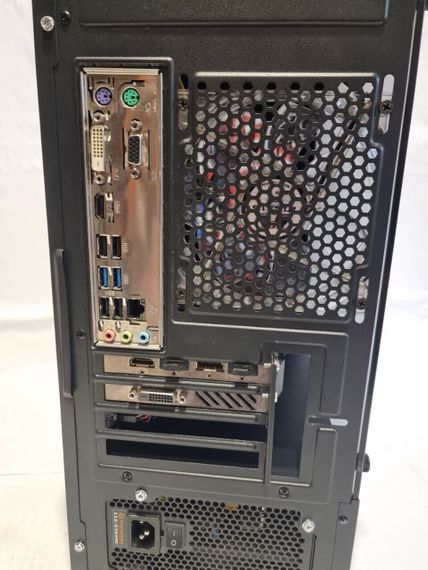 Ігровий ПК Vinga CS316B Tower / Intel Core i5-7400 (4 ядра по 3.0 - 3.5 GHz) / 16 GB DDR4 / 240 GB SSD + 2000 GB HDD / AMD Radeon RX 480, 4 GB GDDR5, 256-bit / 530W б/в | Зображення 3