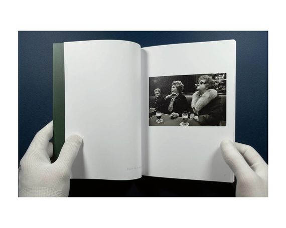 Книга альбом відомих фотографів про Бельгію Гаррі Груєр Harry Gruyaert: Café Belgica. Roger Szmulewicz | Зображення 5