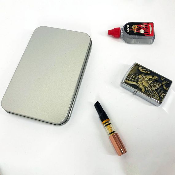 Запальничка в подарунок N8, Запальничка бензинова щаслива, Запальнички подарунки для чоловіків NL-73 | Зображення 7