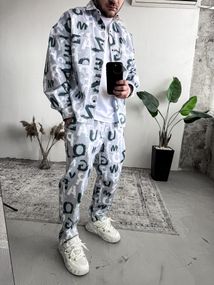 Костюм