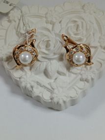 Сережки з медичного золота
