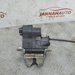 Замок кришки багажника Mercedes C-Class W203 універсал 2000-2007 Замок багажника Мерседес в203 A2037400135