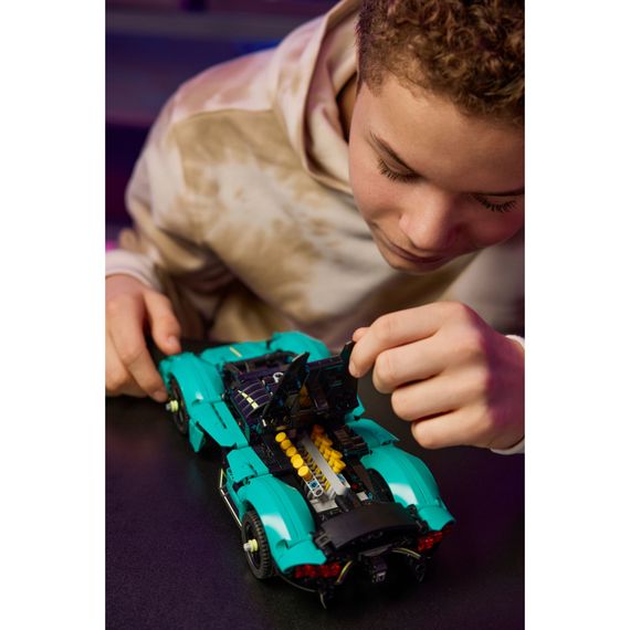 Конструктор LEGO Technic Aston Martin Valkyrie (42208) | Зображення 8