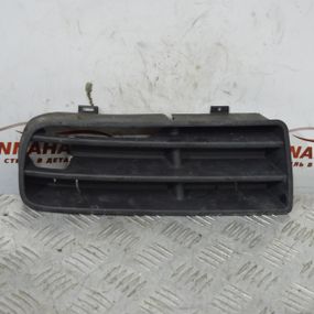 Решітка бампера передня ліва Volkswagen Golf IV 1997-2006 Решітка радіатора ліва Фольксваген 1J0853665B