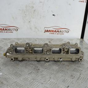 Паливна рейка бензин 1.4 TSI Volkswagen Golf VI 2008-2013 Паливна рампа Фольксваген Гольф 6 GK284AHB