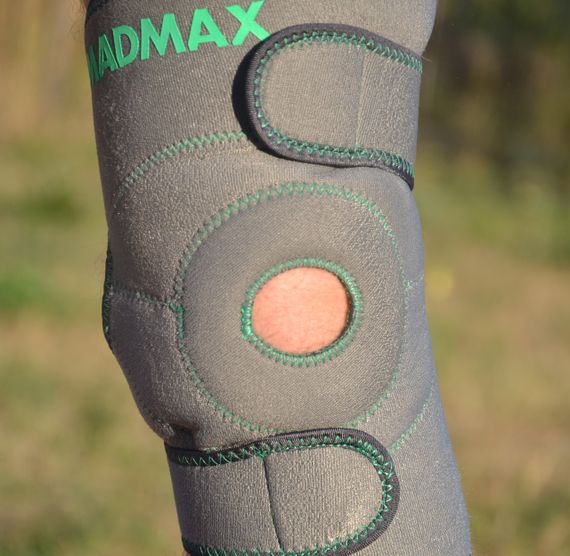 Наколінник MadMax MFA-295 Zahoprene Universal Knee Support Dark Grey/Green (1шт.) | Зображення 9