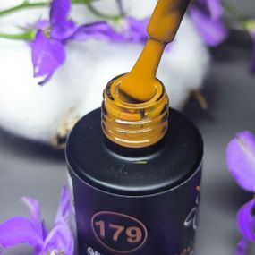 Гель-лак для нігтів Bee Nails 179 (горіхова шкаралупа) 8мл