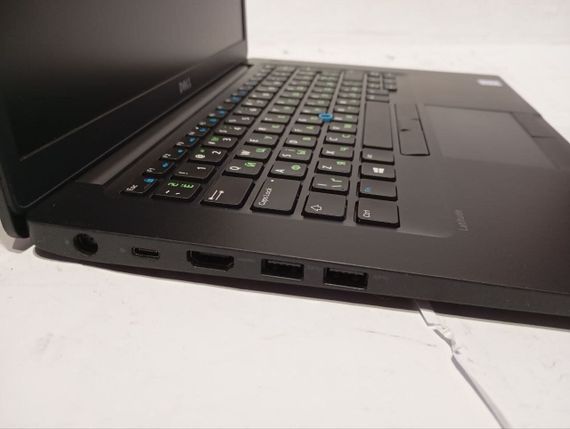 Ультрабук Б-класс Dell Latitude 7480 / 14" (1920x1080) TN / Intel Core i5-6300U (2 (4) ядра по 2.4 - 3.0 GHz) / 6 GB DDR4 / 128 GB SSD / Intel HD Graphics 520 / WebCam б/у | Зображення 3
