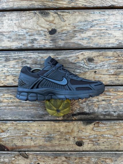 Кросівки Nike ZOOM Vomero 5 (dark gray) | Зображення 7