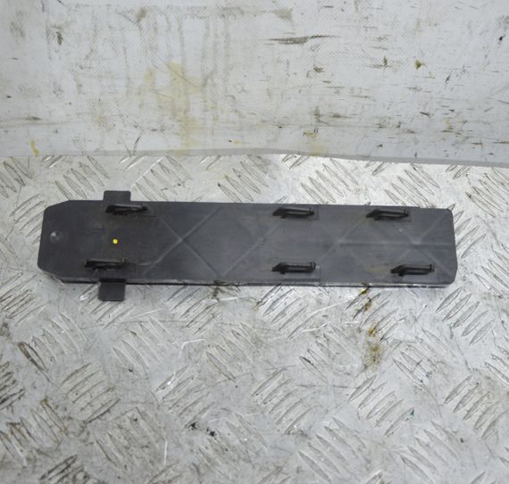 Кришка фільтра салону Skoda Octavia A5 2004-2010 Накладка фільтра салону Шкода Октавія а5 1K0819422A