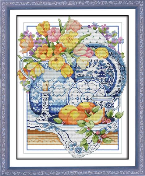Набір для вишивання хрестиком за нанесеною на канву схемою "Porcelain and Flowers" AIDA 14CT printed, 33*41 см
