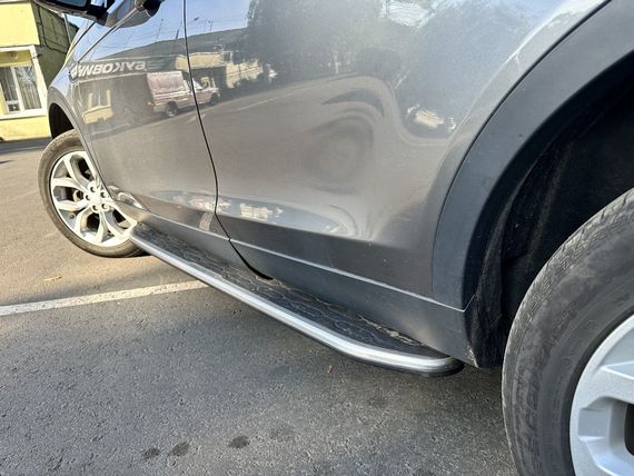 Боковые подножки OEM V1 (2 шт, алюм.) для Land Rover Discovery Sport | Зображення 1