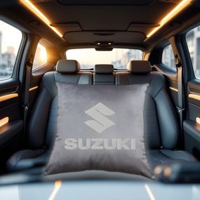 Авто Подушка c вышивкой логотипа марки Сузуки Suzuki  серый автомобилисту 02223