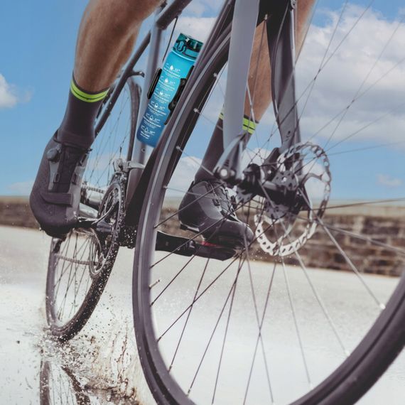 Пляшка для води спортивна 4FIZJO 1000 мл 4FJ0631 Sky Blue/Blue (P-5905973400763) | Зображення 1