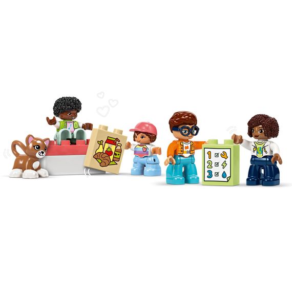 Конструктор LEGO DUPLO Town Великий інтерактивний громадський потяг (10428-) | Зображення 5