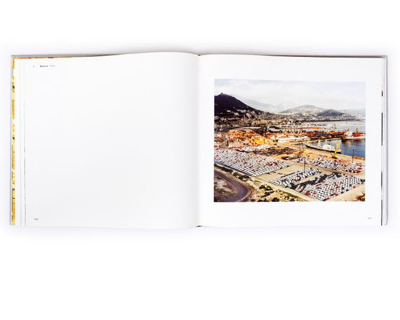 Альбомы известных фотографов книга работ Андреаса Гурски Andreas Gursky фотоискусство книги с иллюстрациями | Зображення 8
