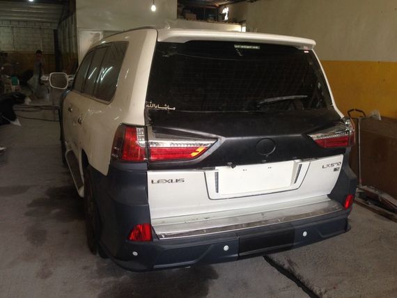 Задня оптика з комплекту рестайлінгу GBT для Lexus LX570/450d | Зображення 1