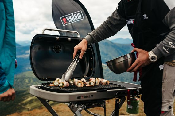 Гриль газовий Weber Traveler LP Stealth, чорний | Зображення 2