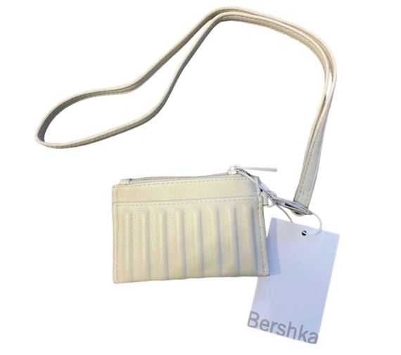 Мини сумочка Bershka 11 ,5х7,5 с стильным дизайном и регулируемым ремешком | Зображення 2