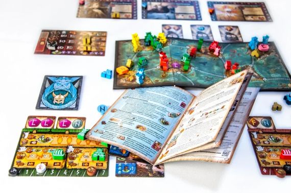 Настільна гра Tiny Epic Вікінги (Tiny Epic Vikings) | Зображення 4