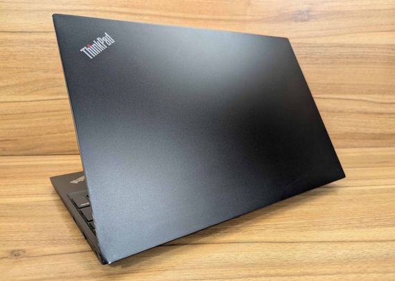 Ноутбук Б-класс Lenovo ThinkPad E15 / 15.6" (1920x1080) IPS / Intel Core i7-10510U (4 (8) ядра по 1.8 - 4.9 GHz) / 16 GB DDR4 / 512 GB SSD / Intel UHD Graphics / WebCam / HDMI / Windows 10 б/у + Подарунок Беспроводная мышь / USB | Зображення 6