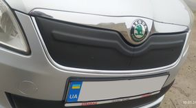 Зимова накладка на решітку (2011-2014, верхня) Матова для Skoda Fabia 2007-2014рр.