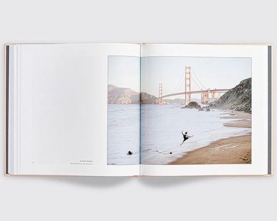 Книга работы известных фотографов про балет Ballerina Project. Dane Shitagi книги про искусство фотографии | Зображення 2