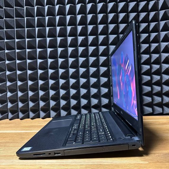 Ноутбук Dell Vostro 15 3568 / 15.6" (1366x768) TN / Intel Core i3-6100U (2 (4) ядра по 2.3 GHz) / 8 GB DDR4 / 128 GB SSD / Intel HD Graphics 520 / WebCam б/у | Зображення 5