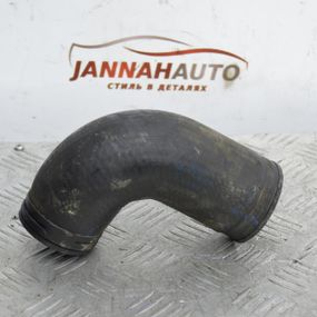 Патрубок інтеркулера нижній лівий 1.9 TDI Volkswagen Polo 01-09 шланг інтеркуллера Фольксваген Поло 6Q0145832D