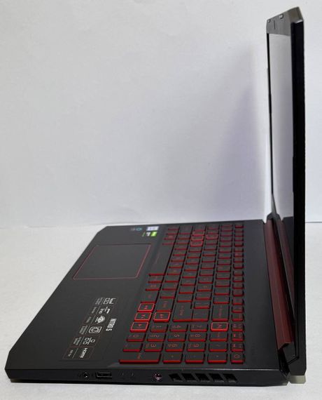 Игровой ноутбук Acer Nitro 5 AN515-54-5812 / 15.6" (1920x1080) IPS / Intel Core i5-9300H (4 (8) ядра по 2.4 - 4.1 GHz) / 16 GB DDR4 / 256 GB SSD M.2 + 500 GB HDD / nVidia GeForce GTX 1650, 4 GB GDDR5, 128-bit / WebCam б/у | Зображення 4