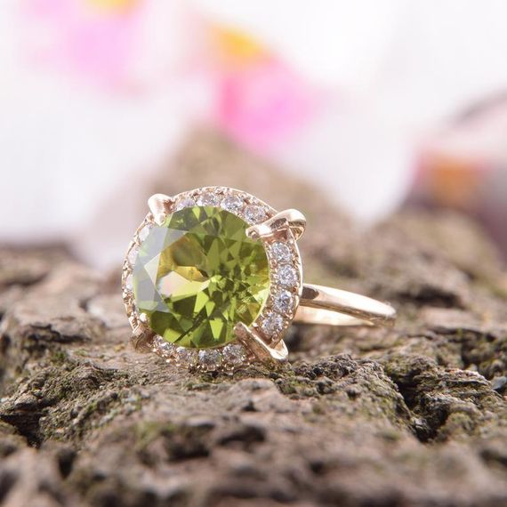 Кольцо из желтого золота с хризолитом 18.5 | Зображення 4