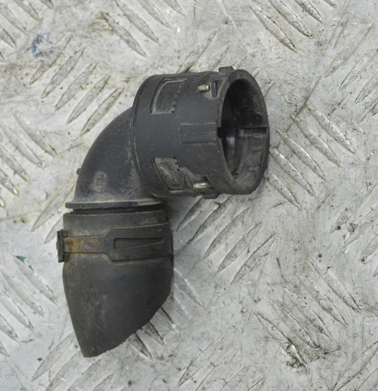 Патрубок системи охолодження Volkswagen Golf V Passat B6 2003-2010 Фланець охолодження Фольксваген 7M3122291C | Зображення 1