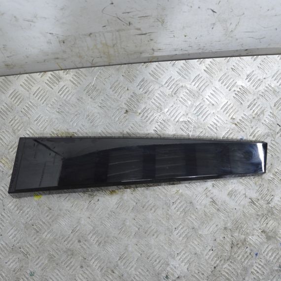 Накладка передньої правої стійки Citroen C4 Picasso 2006-2013 Молдинг передніх правих дверей Сітроен 9654401480