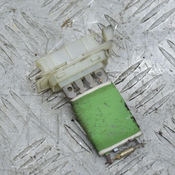 Резистор обігрівача пічки Volkswagen Passat B6 2005-2010 Регулятор системи опалення Фольксваген Пассат б6