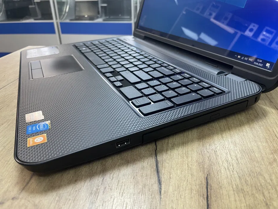 Ноутбук Dell 3742 17.3 HD+ core i7 4500u/8gb/dd1000gb/Radeon HD 8870M | Зображення 4