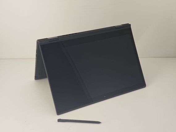 Ультрабук-трансформер Б-клас Lenovo ThinkPad X1 Yoga 3rd Gen / 14" (1920x1080) IPS / Intel Core i5-8350U (4 (8) ядра по 1.7 - 3.6 GHz) / 8 GB DDR4 / 256 GB SSD / Intel UHD Graphics 620 / WebCam б/у | Зображення 3