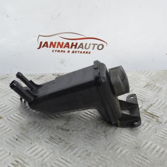 Бачок рідини гідропідсилювача Audi A4 b7 2004-2007 Ауді а4 б7 8E0422373B
