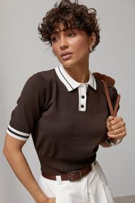 В'язане коротке поло з контрастним комірцем - коричневий цвет, ONE SIZE (є розміри)