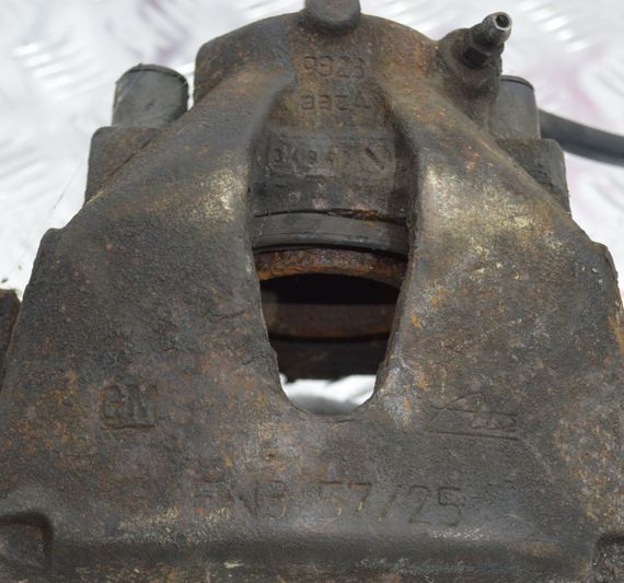 Супорт тормозний передній лівий Opel Astra H Vectra B C Опель Астра Вектра FN35725 FN3 57/25 | Зображення 2