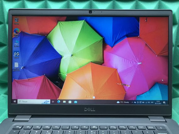 Ультрабук Б-класс Dell Latitude 3410 / 14" (1366x768) TN / Intel Core i3-10110U (2 (4) ядра по 2.1 - 4.1 GHz) / 8 GB DDR4 / 480 GB SSD / Intel UHD Graphics / WebCam / USB 3.2 / HDMI / Windows 10 б/у | Зображення 2