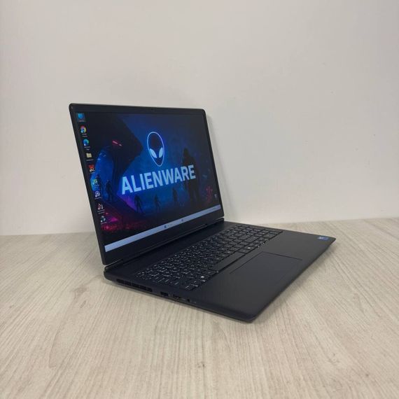 Ігровий ноутбук Dell Alienware 16 Aurora / 16" (2560x1600) IPS / Intel Core 9 270H (14 (20) ядер по 2,7 - 5,8 ГГц) / 16 ГБ DDR5 / 512 ГБ SSD / nVidia GeForce RTX 5070, 8 ГБ GDDR7, 128-bit / WebCam б/в | Зображення 3