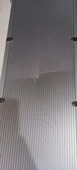 Покерный набор в алюминиевом кейсе на 500 фишек (62x21x8 см) ⚠️ Уцененный товар: Повреждён кейс ⚠️ №500 | Зображення 3