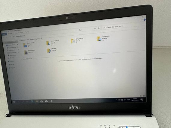 Ультрабук Б-класс Fujitsu LifeBook S936 / 13.3" (1920x1080) TN / Intel Core i7-6600U (2 (4) ядра по 2.6 - 3.4 GHz) / 8 GB DDR4 / 128 GB SSD / Intel HD Graphics 520 / WebCam / VGA б/в | Зображення 3