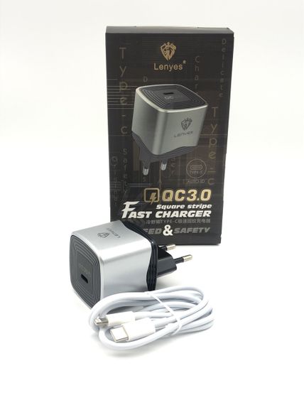 ЗЗП адаптер 220V LENYES LCH082 PD20W + кабель Type-c на iPhone