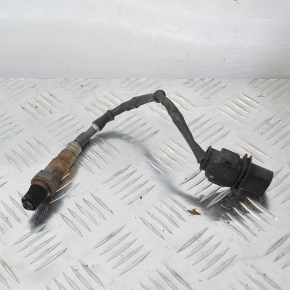 Лямбда зонд до каталізатора 1.4-6.0 Volkswagen Golf Passat Polo T5 Jetta Caddy 2003-2018 Датчик кисню Фольксваген Гольф 03C906262A
