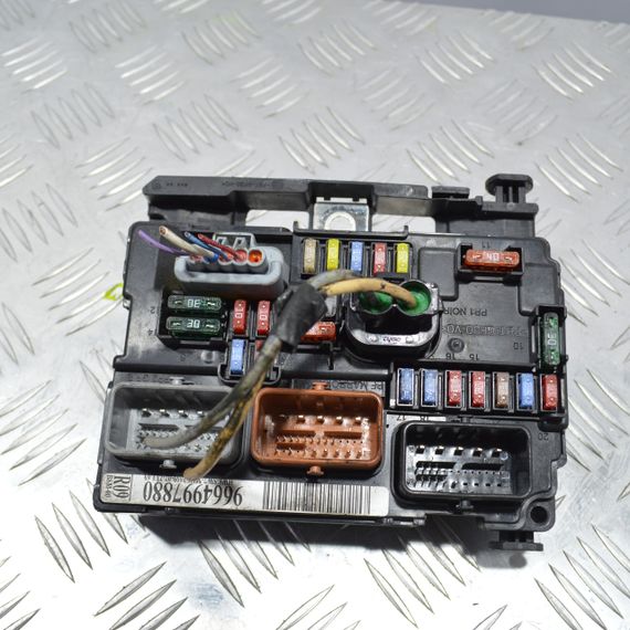 Блок запобіжників BSM R09 Peugeot 207 2006-2012 Модуль БСМ р09 Пежо 207 9664997880