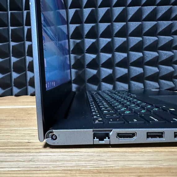 Ноутбук Б-класс Dell Vostro 5568 / 15.6" (1920x1080) IPS / Intel Core i5-7200U (2 (4) ядра по 2.5 - 3.1 GHz) / 8 GB DDR4 / 256 GB SSD / Intel HD Graphics 620 / WebCam б/у | Зображення 6