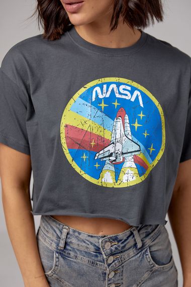 Укорочена жіноча футболка з принтом Nasa - темно-сірий цвет, M (є розміри) | Зображення 3